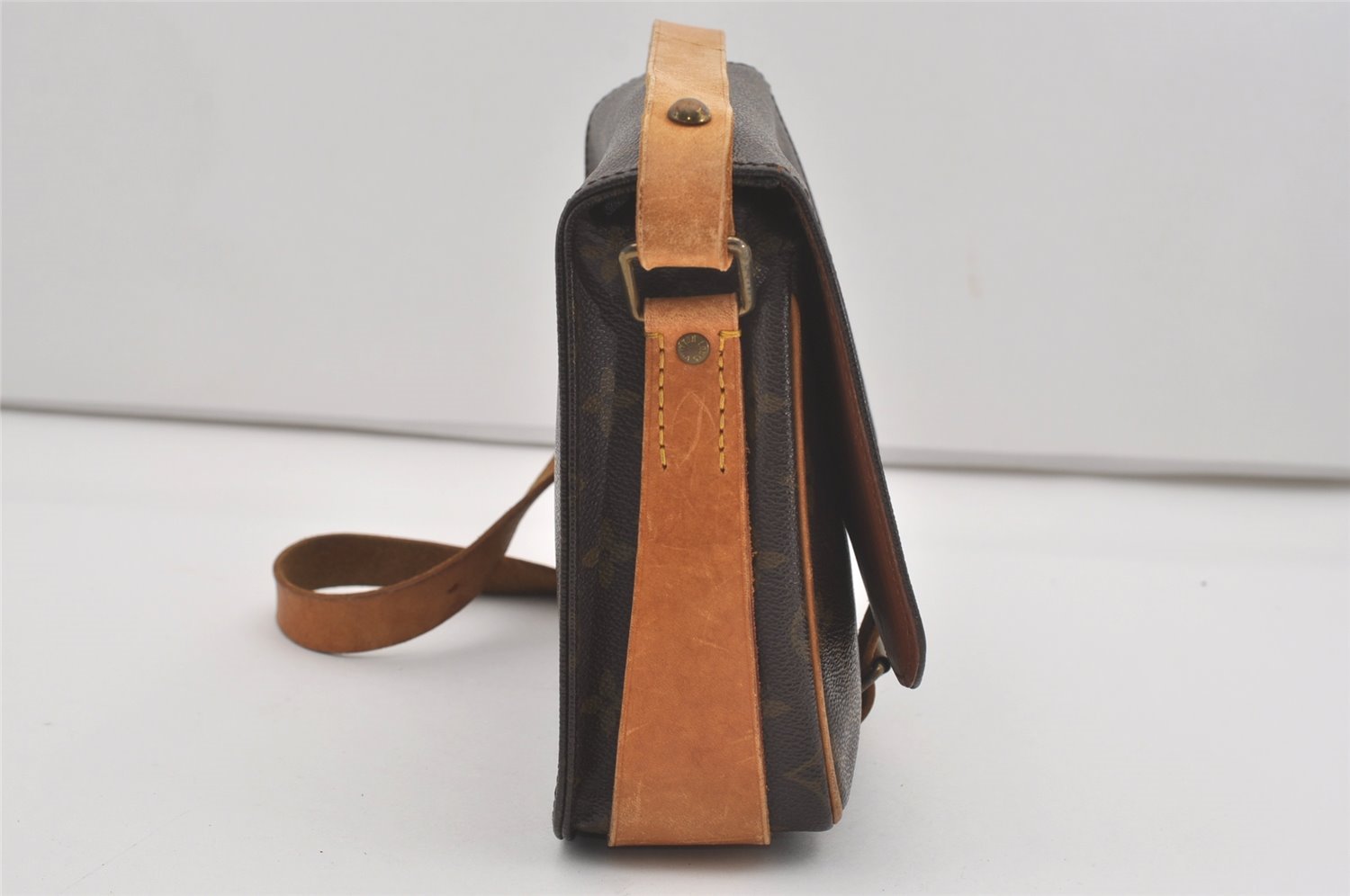 Authentic Louis Vuitton Monogram Cartouchiere MM M51253 Shoulder Cross Bag 7512I