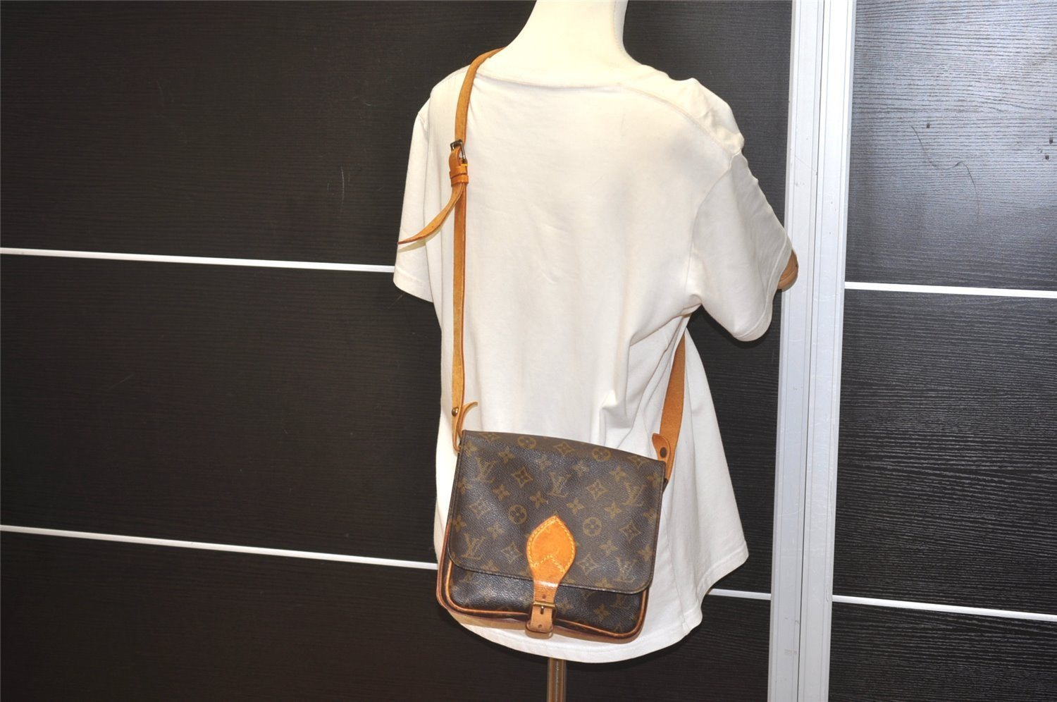 Authentic Louis Vuitton Monogram Cartouchiere MM M51253 Shoulder Cross Bag 7512I