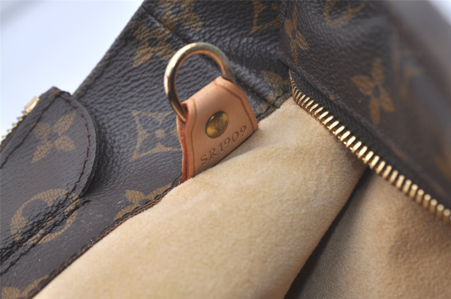 Authentic Louis Vuitton Monogram Luco Shoulder Tote Bag M51155 LV 7521I