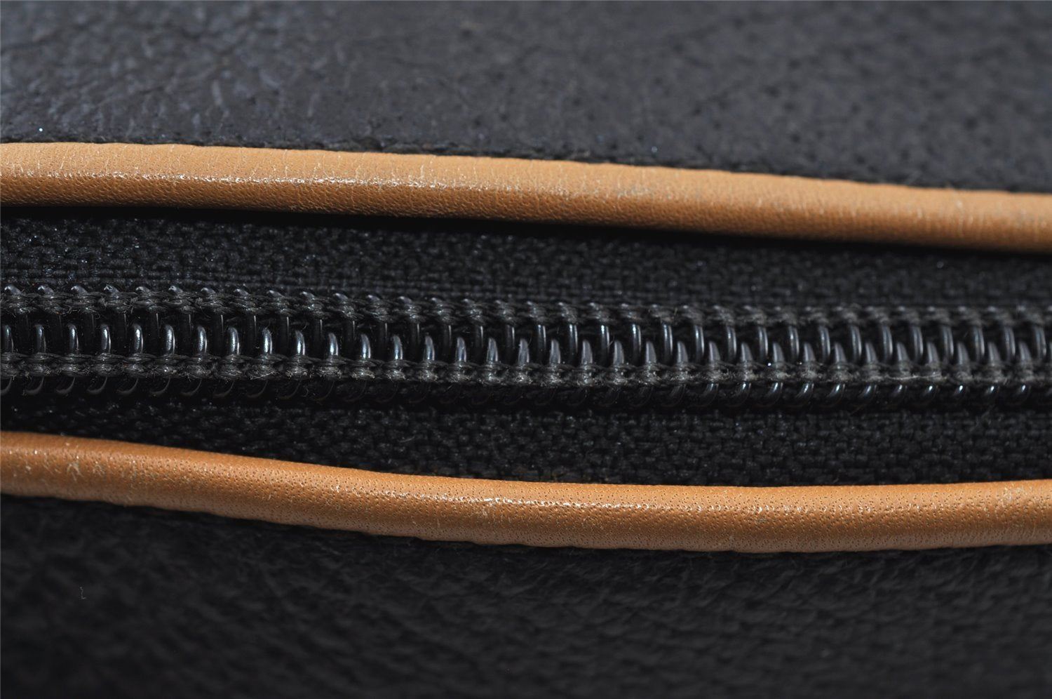 Authentic GUCCI Vintage Clutch Hand Bag Purse Leather Black Junk 7524I