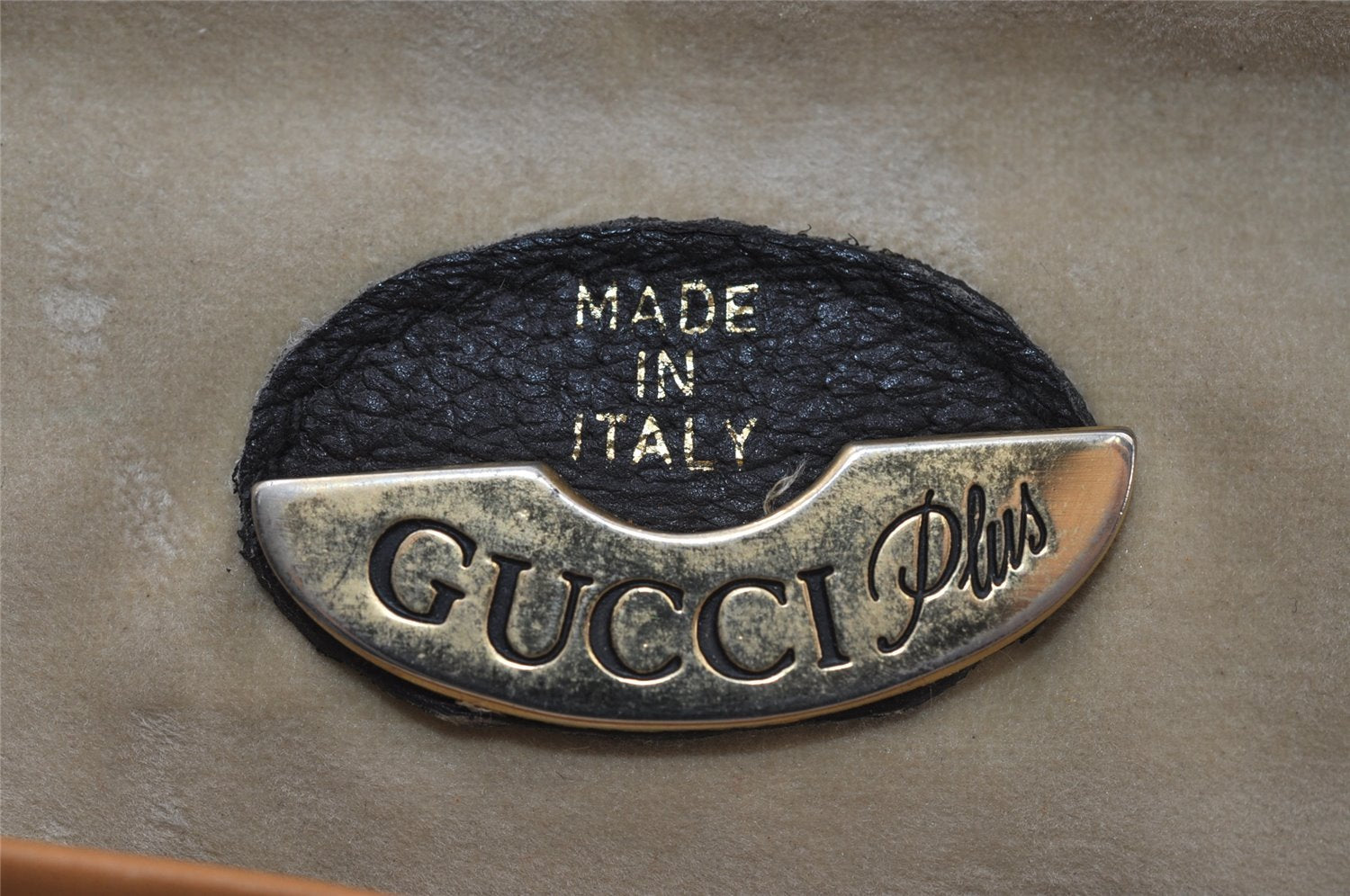 Authentic GUCCI Vintage Clutch Hand Bag Purse Leather Black Junk 7524I