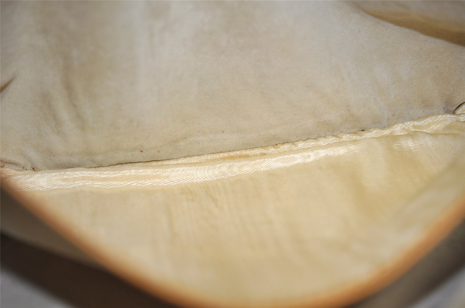 Authentic GUCCI Vintage Clutch Hand Bag Purse Leather Black Junk 7524I