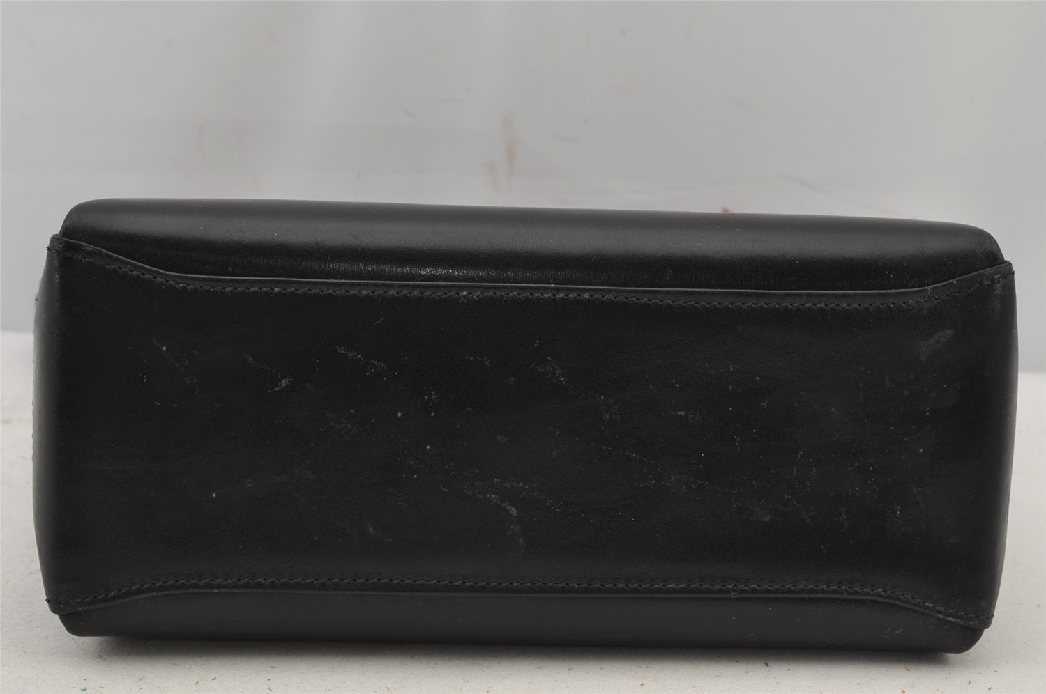 Authentic GUCCI Vintage Shoulder Hand Bag Purse Leather Black 7524J