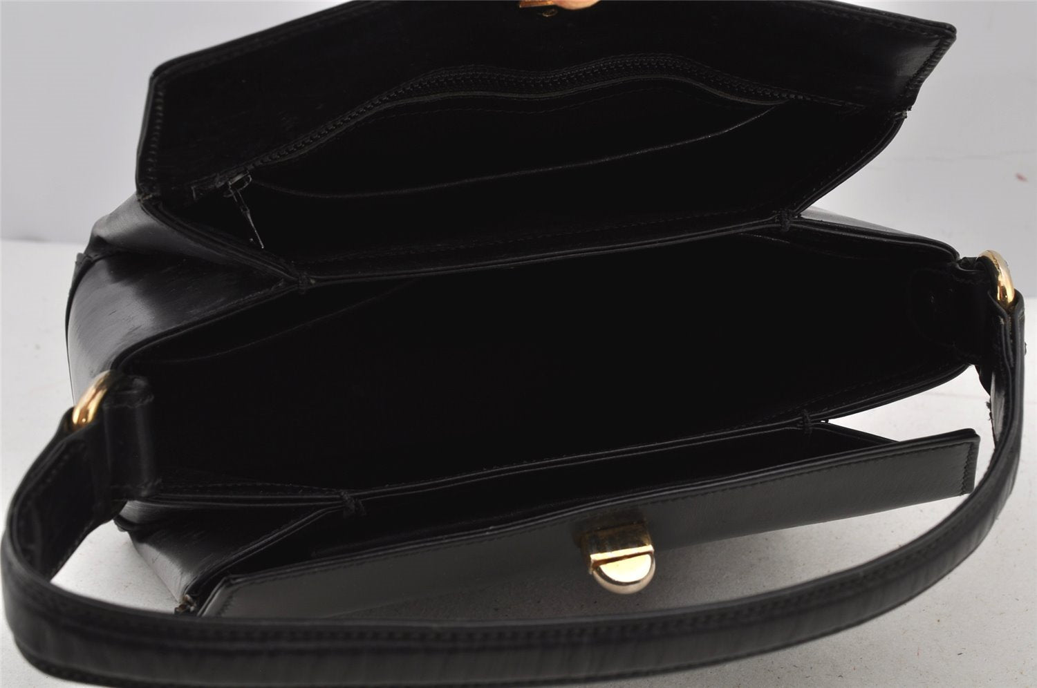 Authentic GUCCI Vintage Shoulder Hand Bag Purse Leather Black 7524J