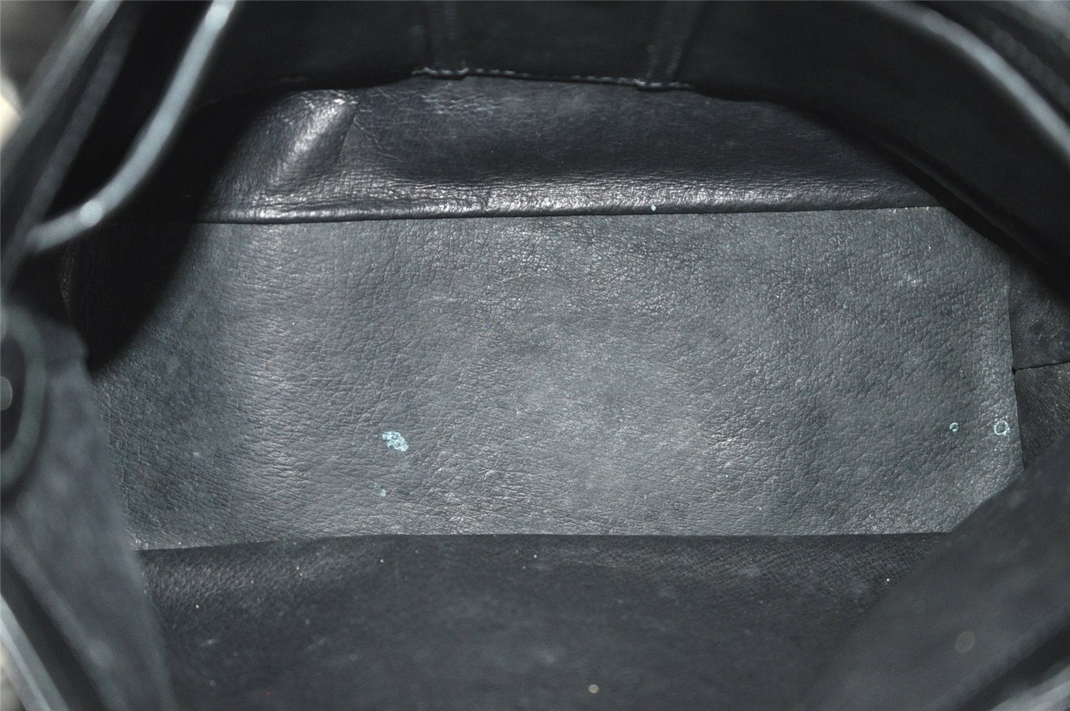 Authentic GUCCI Vintage Shoulder Hand Bag Purse Leather Black 7524J