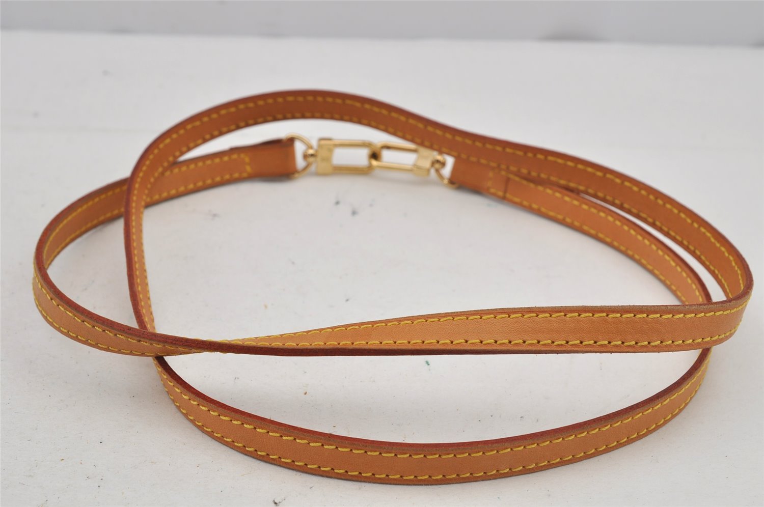 Authentic Louis Vuitton Leather Shoulder Strap Beige 45.5