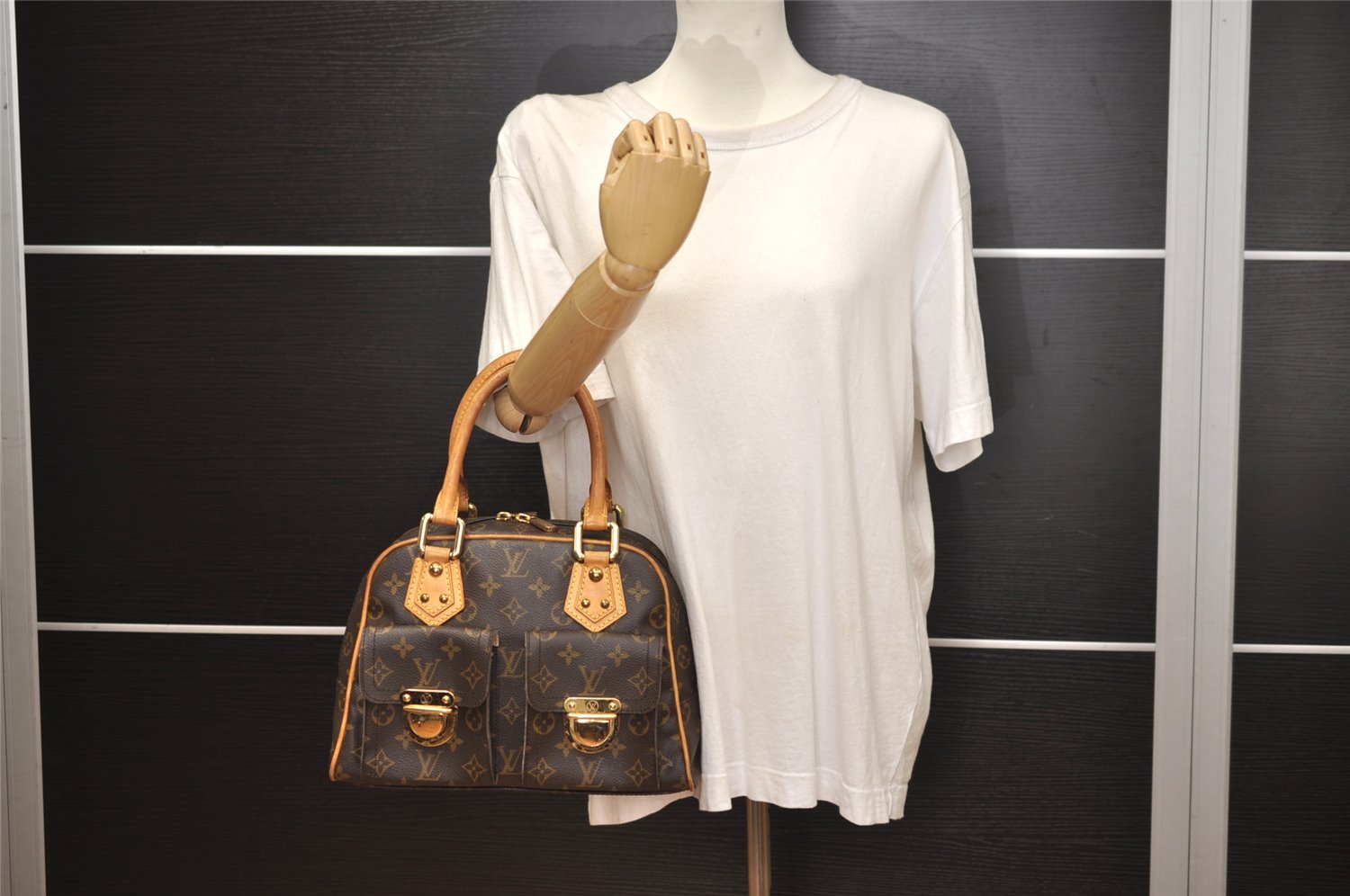 Authentic Louis Vuitton Monogram Manhattan PM Hand Bag Purse M40026 LV 7533J