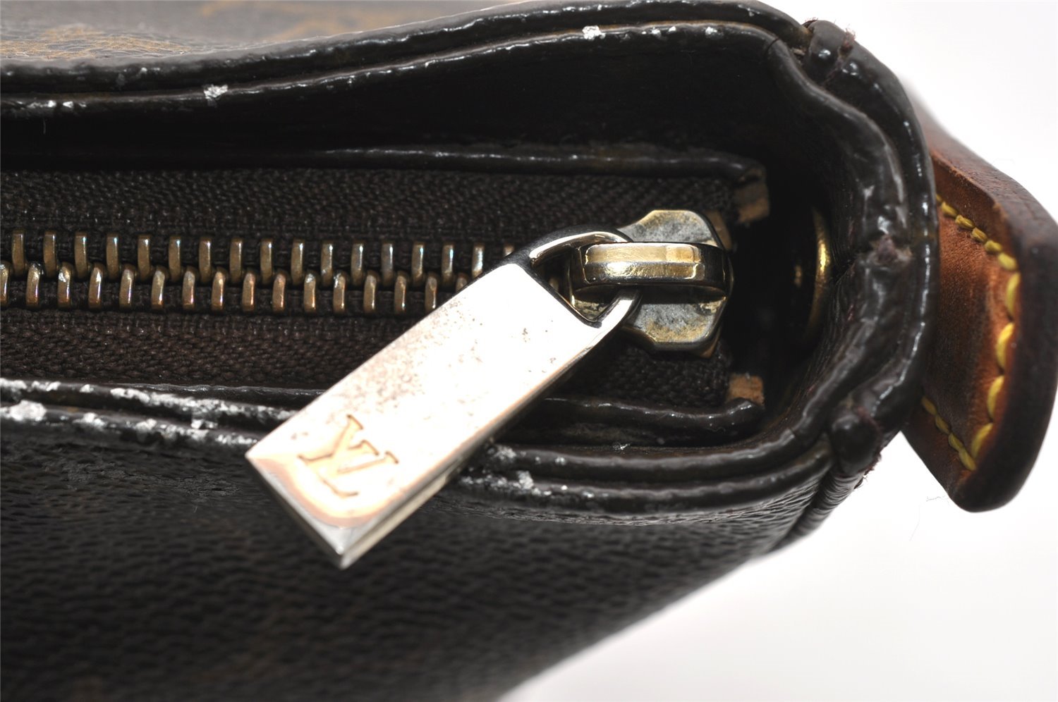 Authentic Louis Vuitton Monogram Looping MM Shoulder Bag M51146 LV 7535I