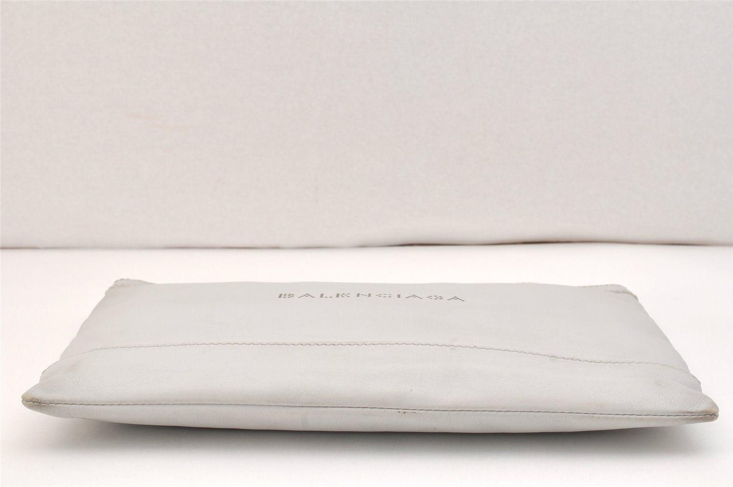 Authentic BALENCIAGA Clip M Logo Clutch Bag Purse Calf Skin 373834 White 7538K