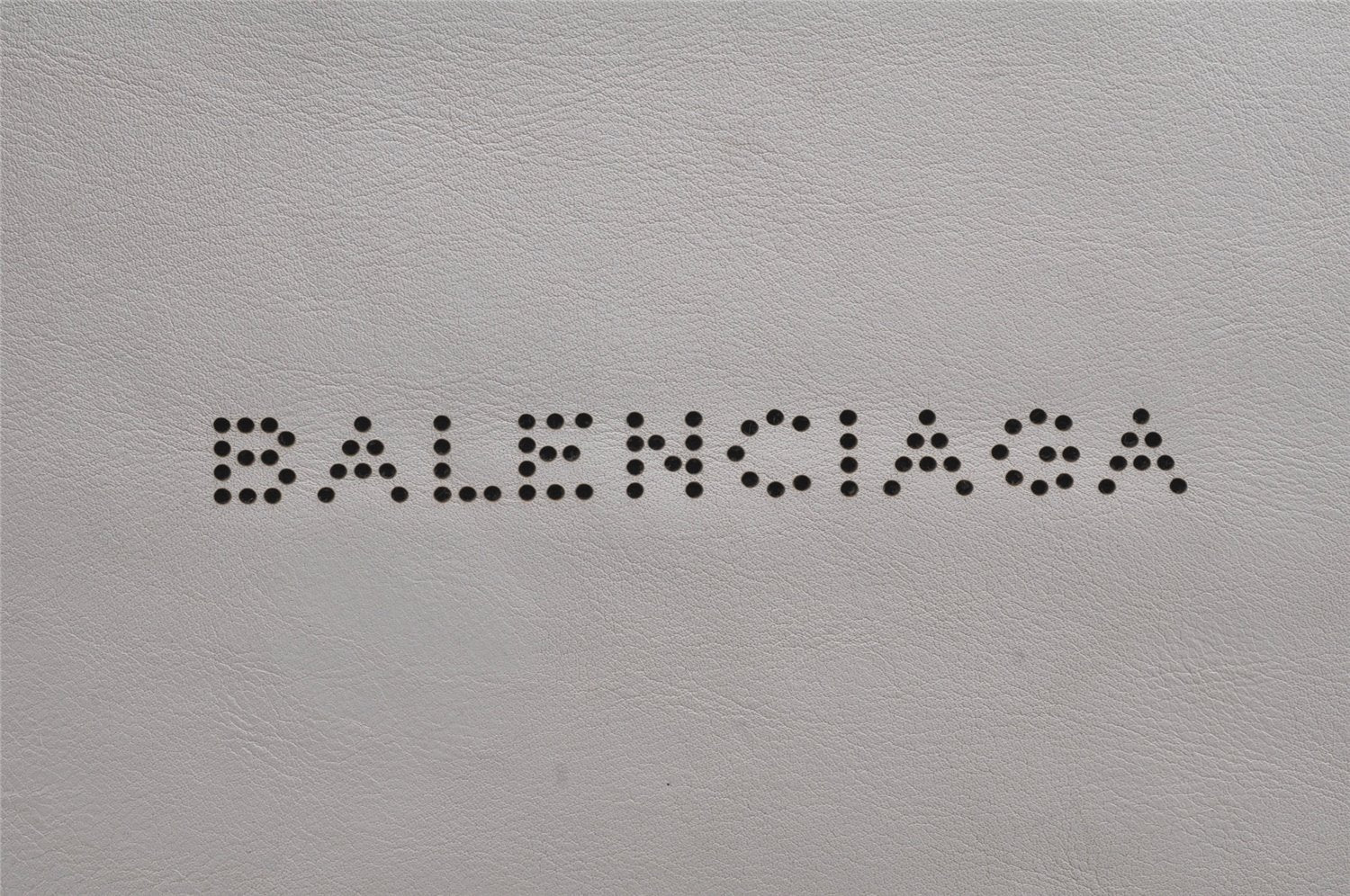 Authentic BALENCIAGA Clip M Logo Clutch Bag Purse Calf Skin 373834 White 7538K