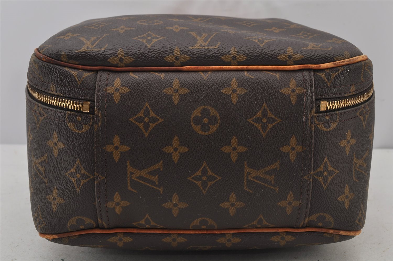Authentic Louis Vuitton Monogram Excursion Hand Bag M41450 LV 7539J