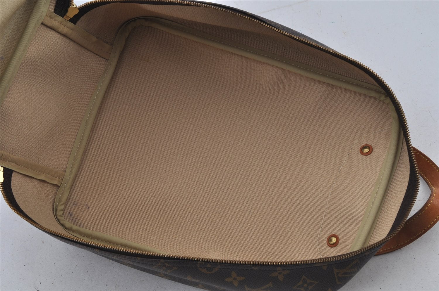 Authentic Louis Vuitton Monogram Excursion Hand Bag M41450 LV 7539J