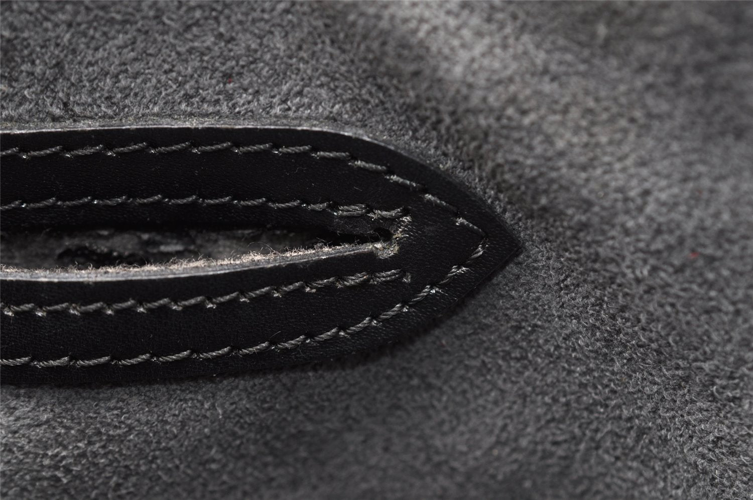 Authentic Louis Vuitton Epi Cannes Cosmetic Hand Bag Purse Black M48032 LV 7542I