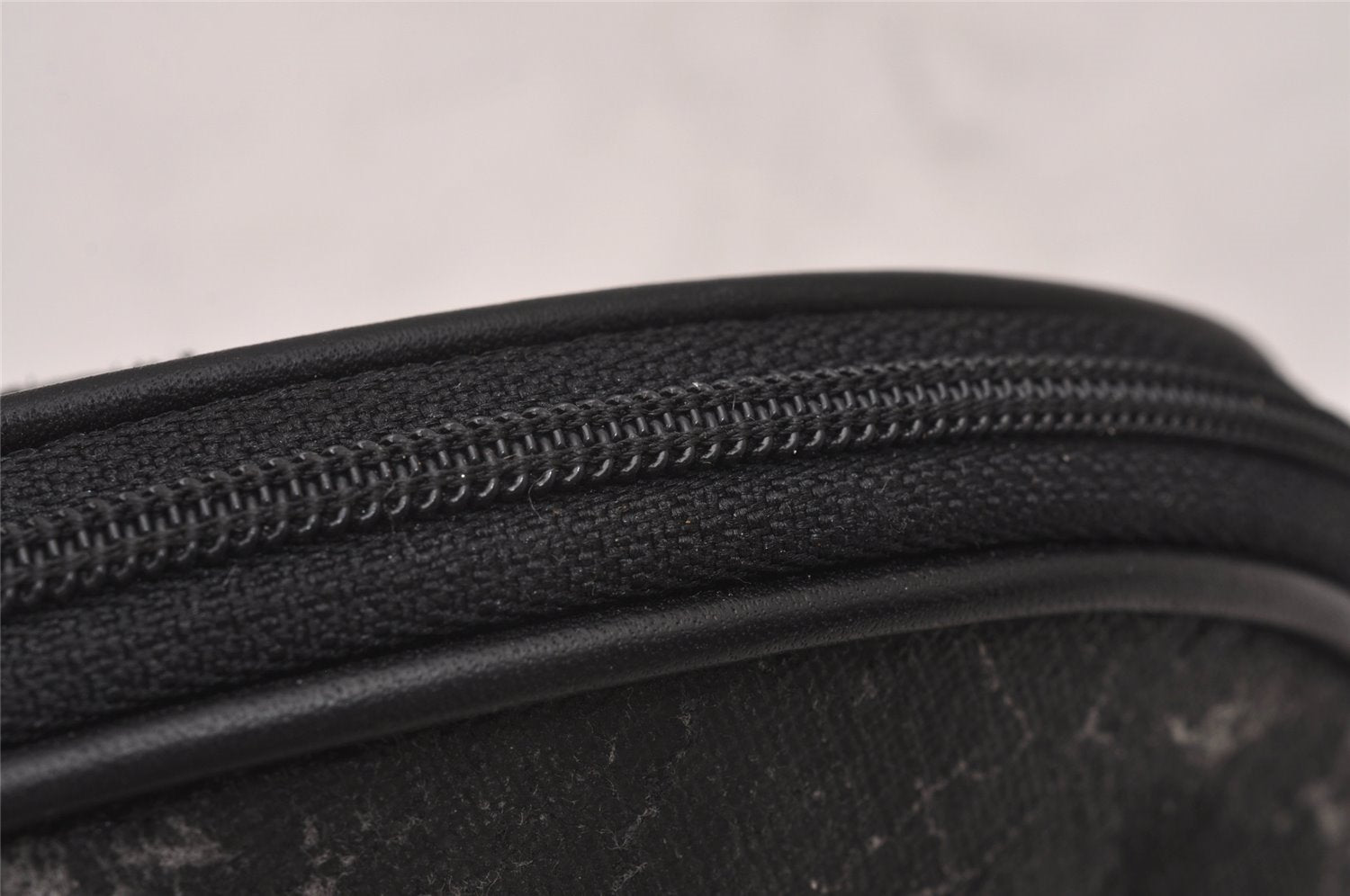 Authentic GUCCI Vintage Pouch Purse PVC Leather Black Junk 7557I