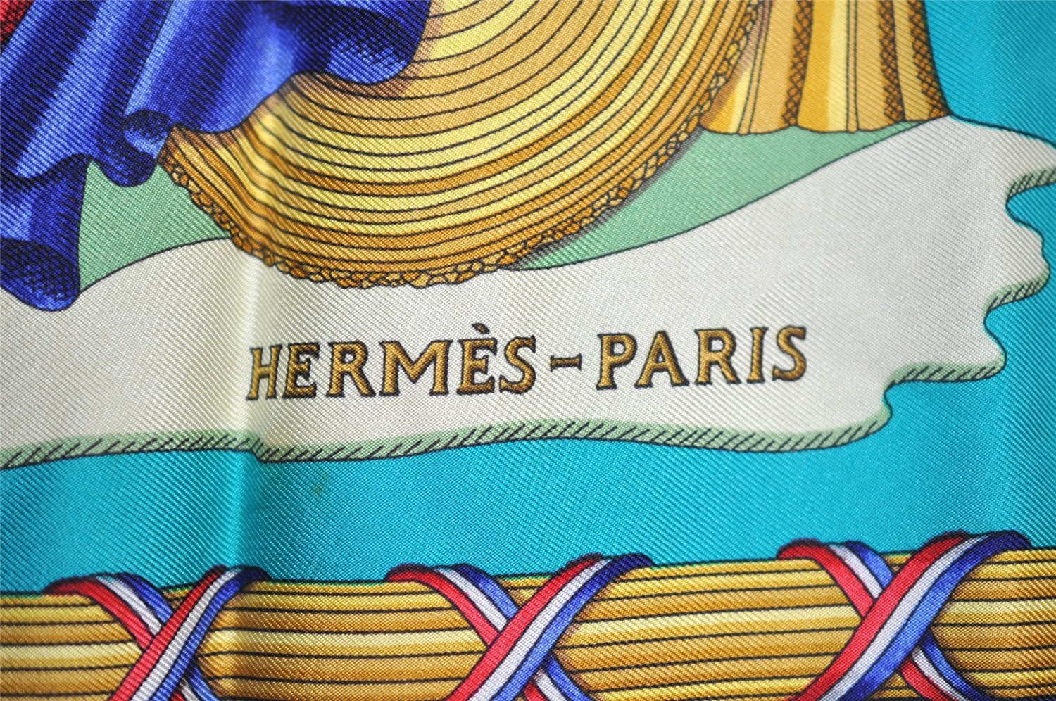 Authentic HERMES Carre 90 Scarf 