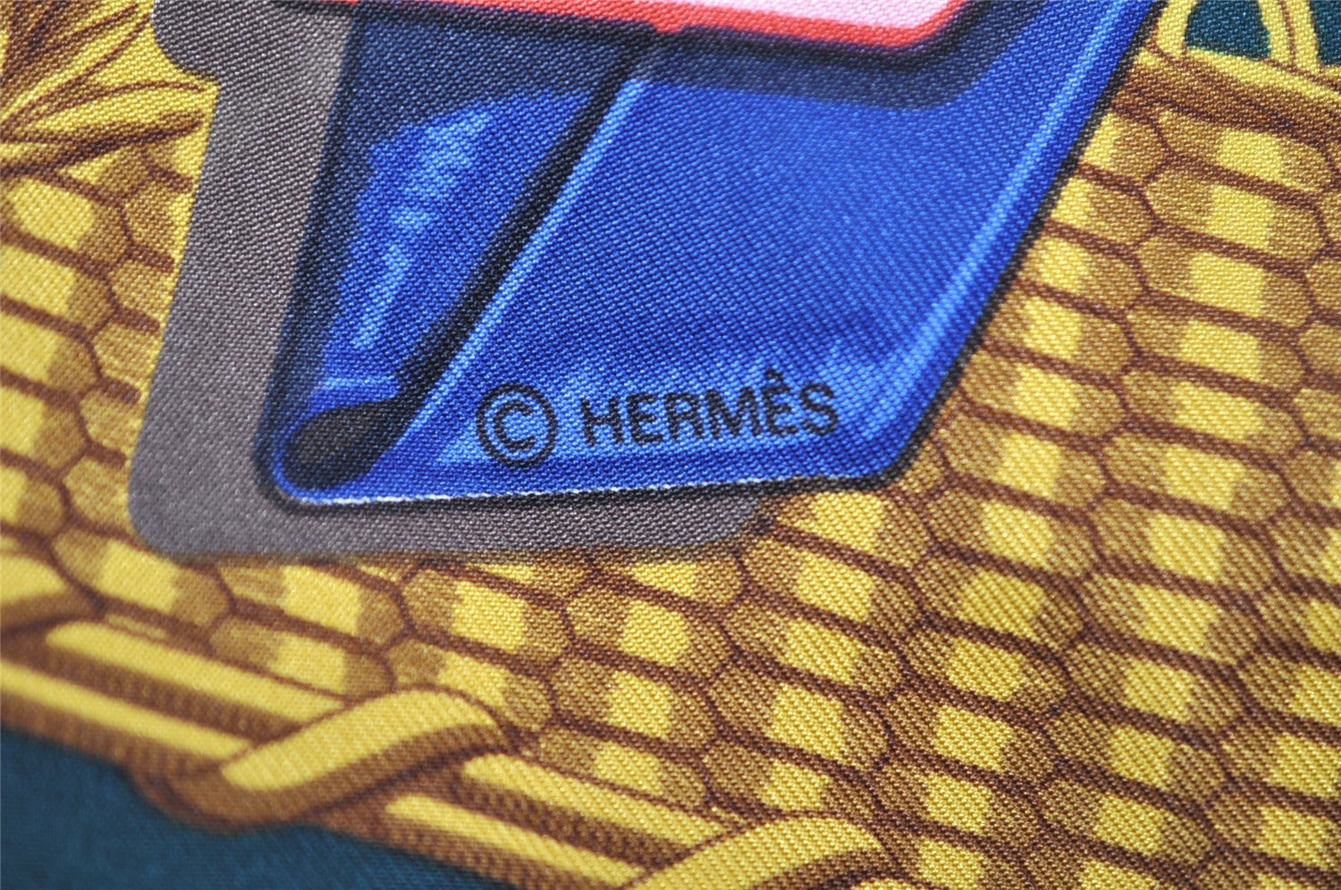 Authentic HERMES Carre 90 Scarf 