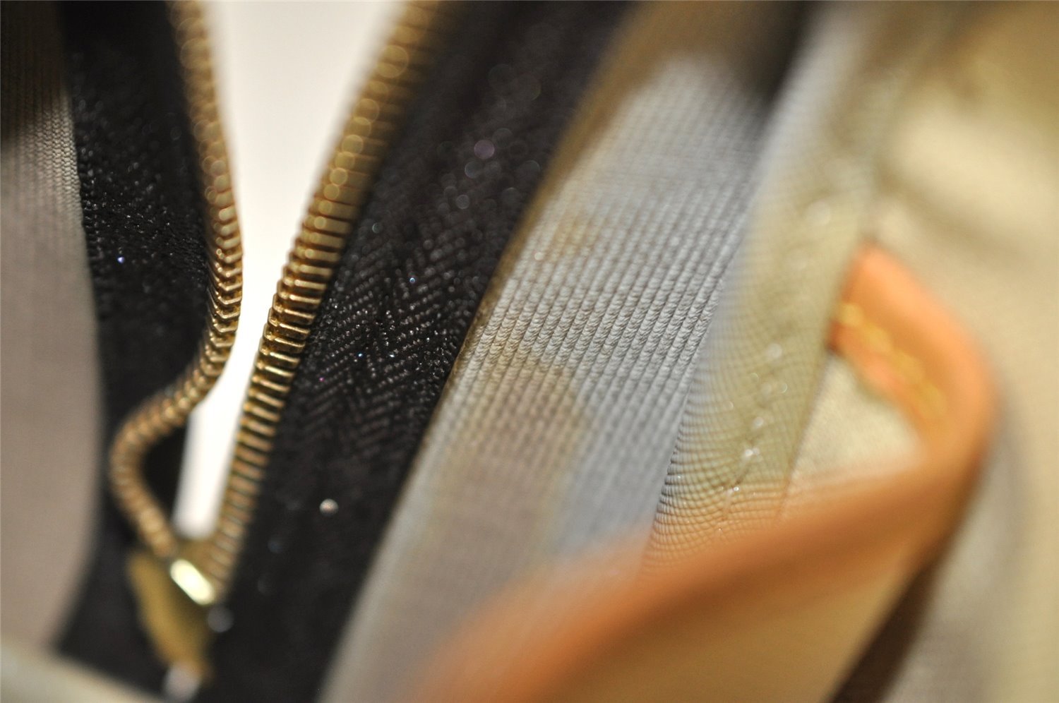 Authentic Louis Vuitton Monogram Trouville Hand Bag Purse M42228 LV 7563I