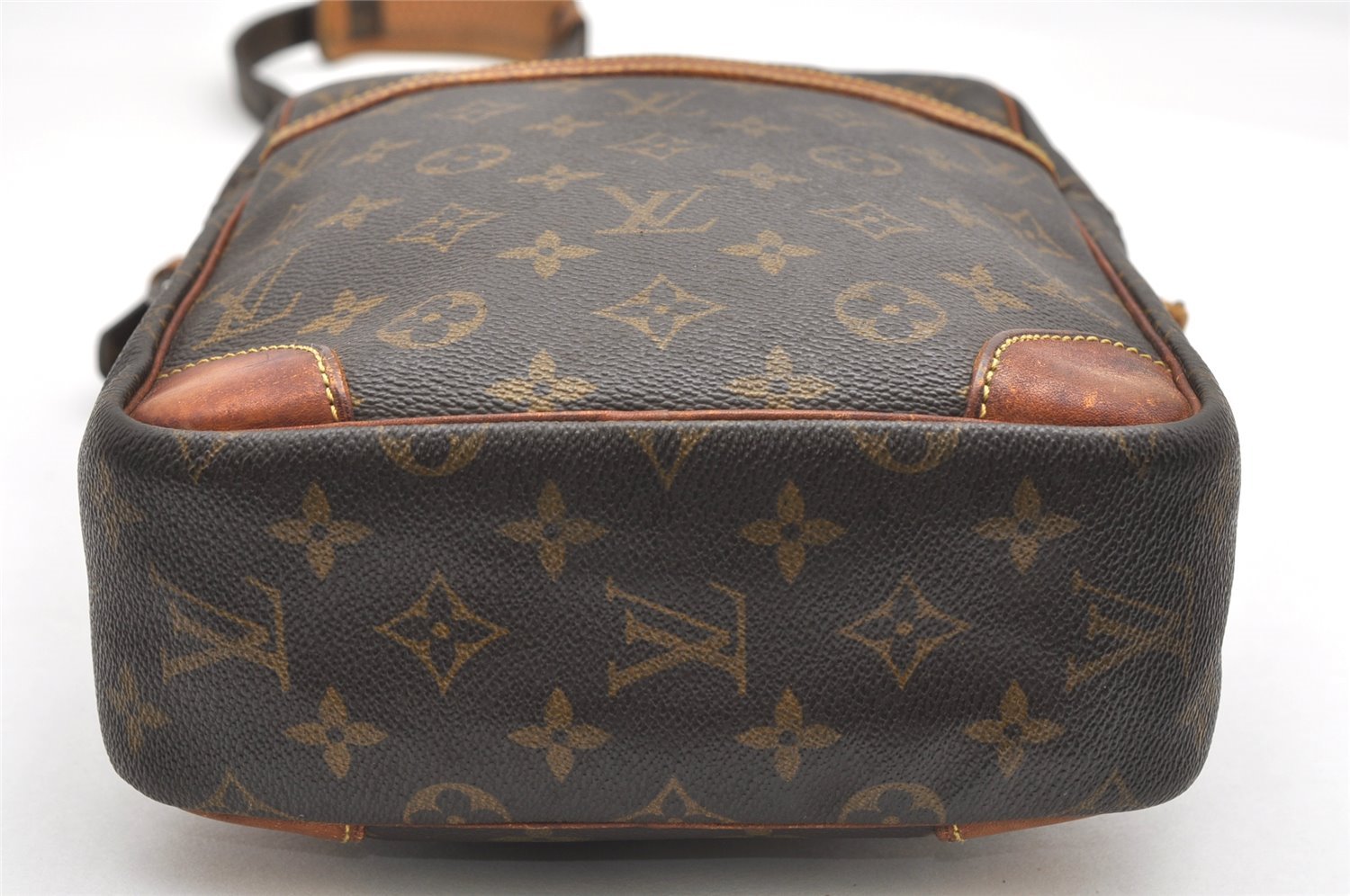 Authentic Louis Vuitton Monogram Danube MM Shoulder Cross Bag M45264 Junk 7564K