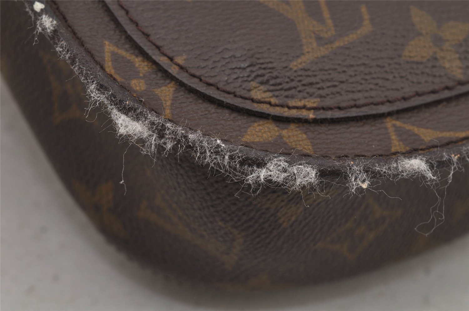 Authentic Louis Vuitton Monogram Saint Cloud GM M51242 Shoulder Cross Bag 7575J