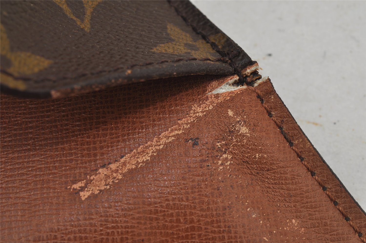 Authentic Louis Vuitton Monogram Saint Cloud GM M51242 Shoulder Cross Bag 7575J