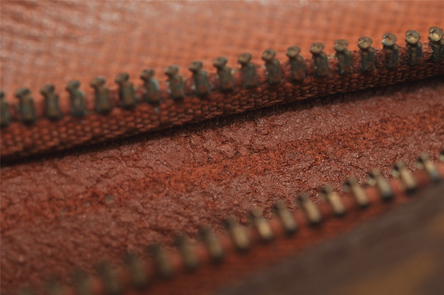 Authentic Louis Vuitton Monogram Saint Cloud GM M51242 Shoulder Cross Bag 7575J