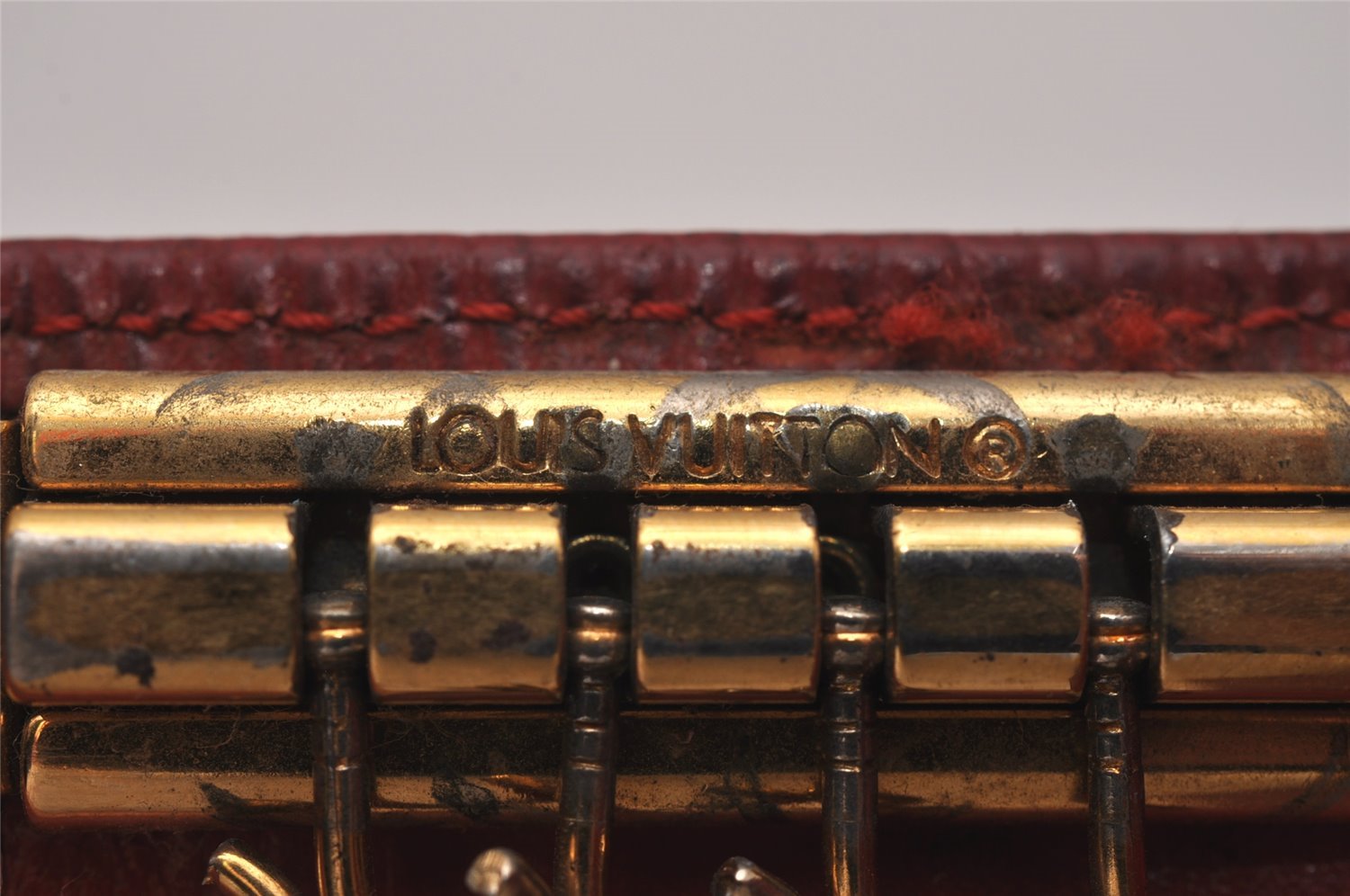 Authentic Louis Vuitton Epi Multicles 4 Key Case Red M63827 LV 7577I