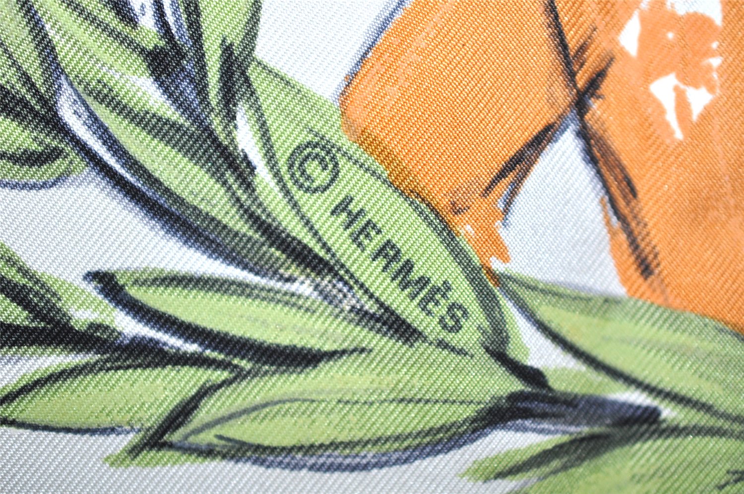 Authentic HERMES Carre 90 Scarf 