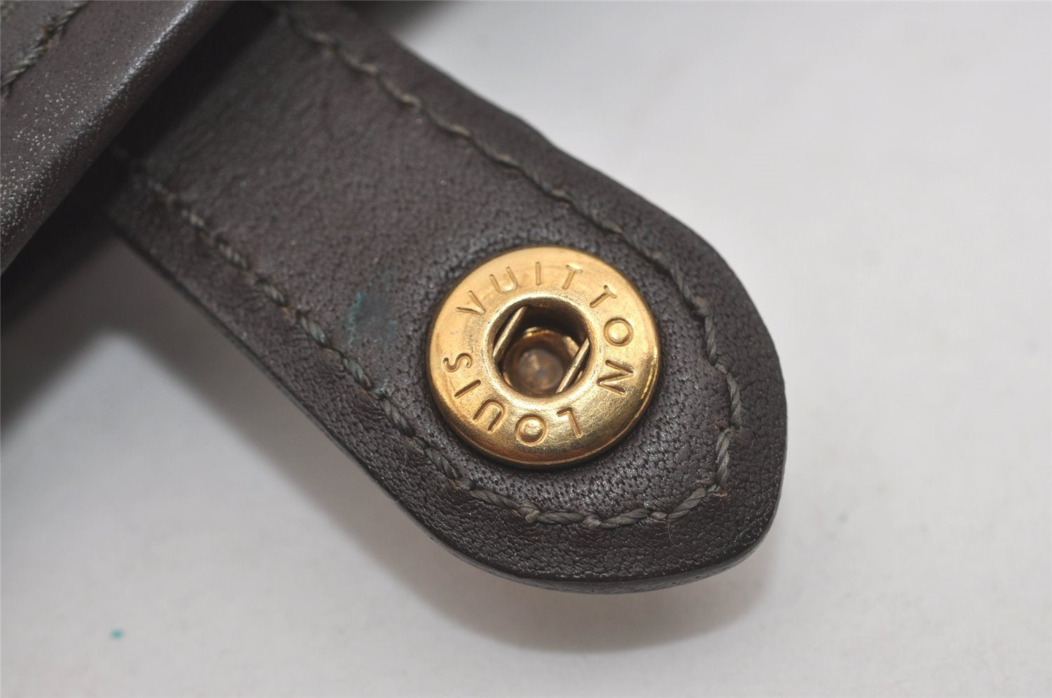 Authentic Louis Vuitton Monogram Mini Besace Mary Kate Shoulder Bag Green 7584I