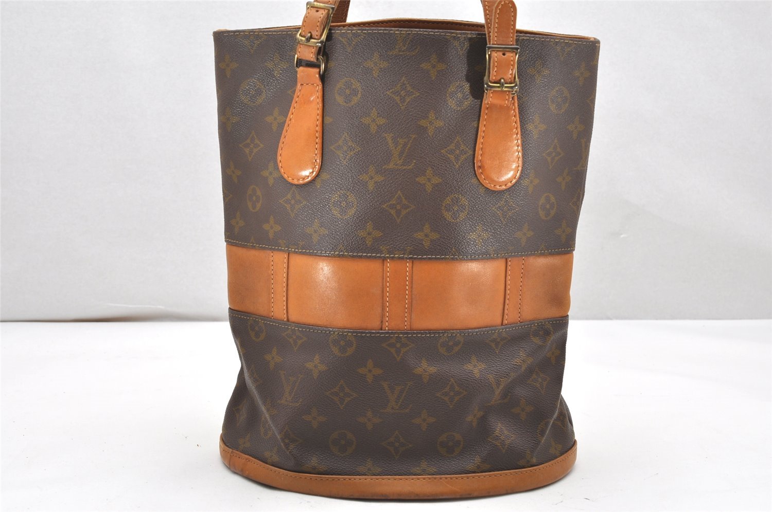 Authentic Louis Vuitton Monogram Bucket GM Shoulder Bag T42236 USA Model 7587K