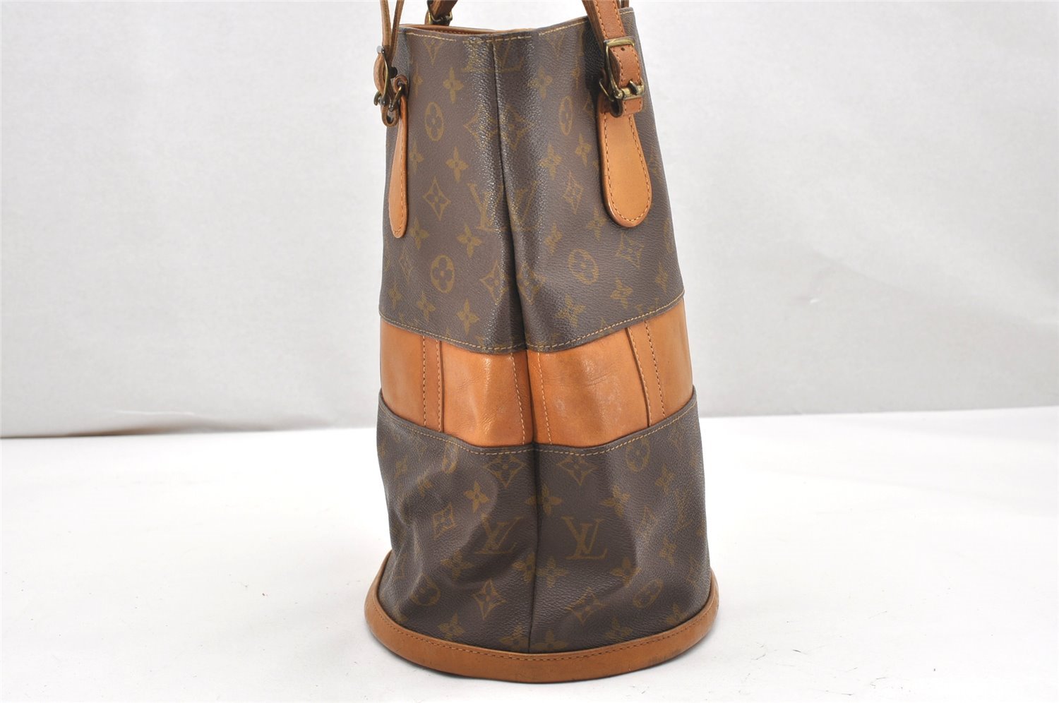 Authentic Louis Vuitton Monogram Bucket GM Shoulder Bag T42236 USA Model 7587K