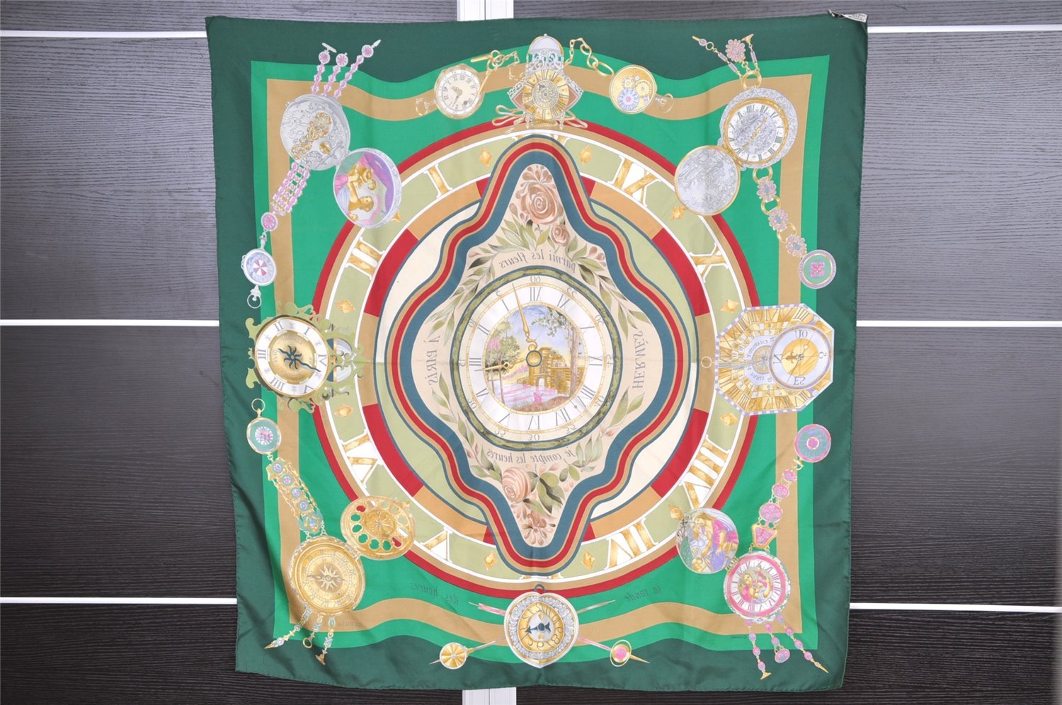 Authentic HERMES Carre 90 Scarf 