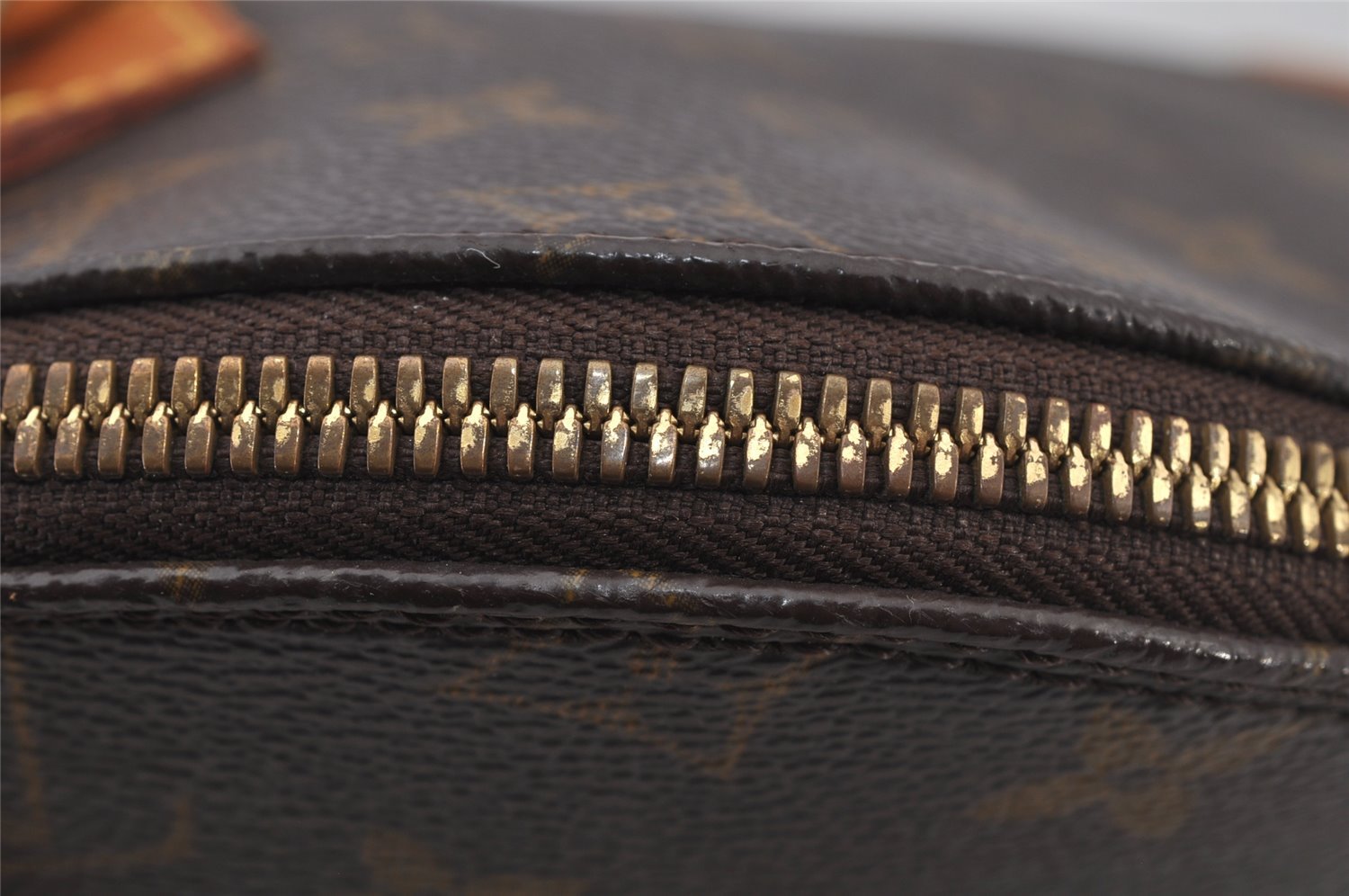 Authentic Louis Vuitton Monogram Alma Hand Bag Purse M51130 LV 7596J