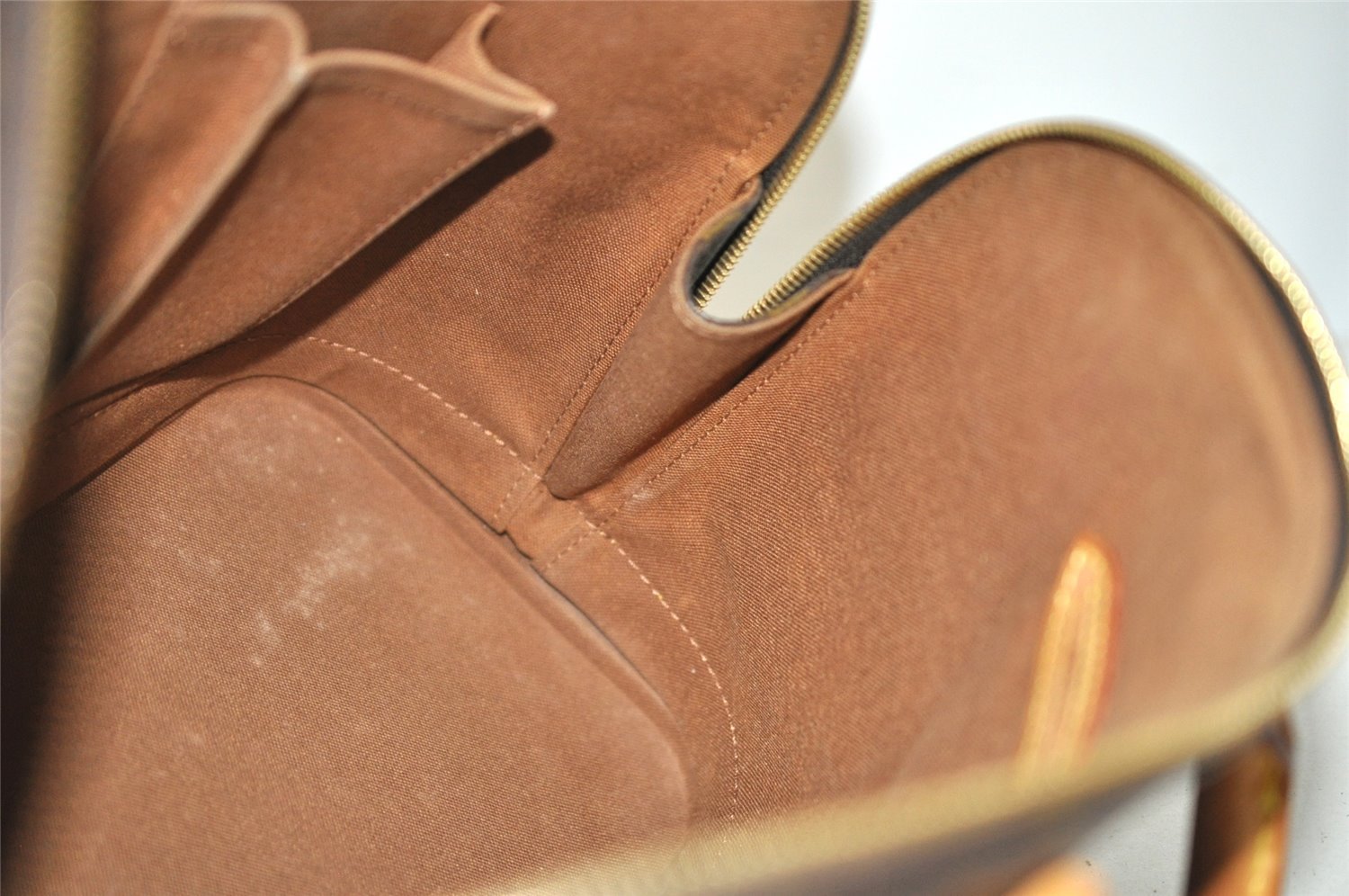 Authentic Louis Vuitton Monogram Alma Hand Bag Purse M51130 LV 7596J