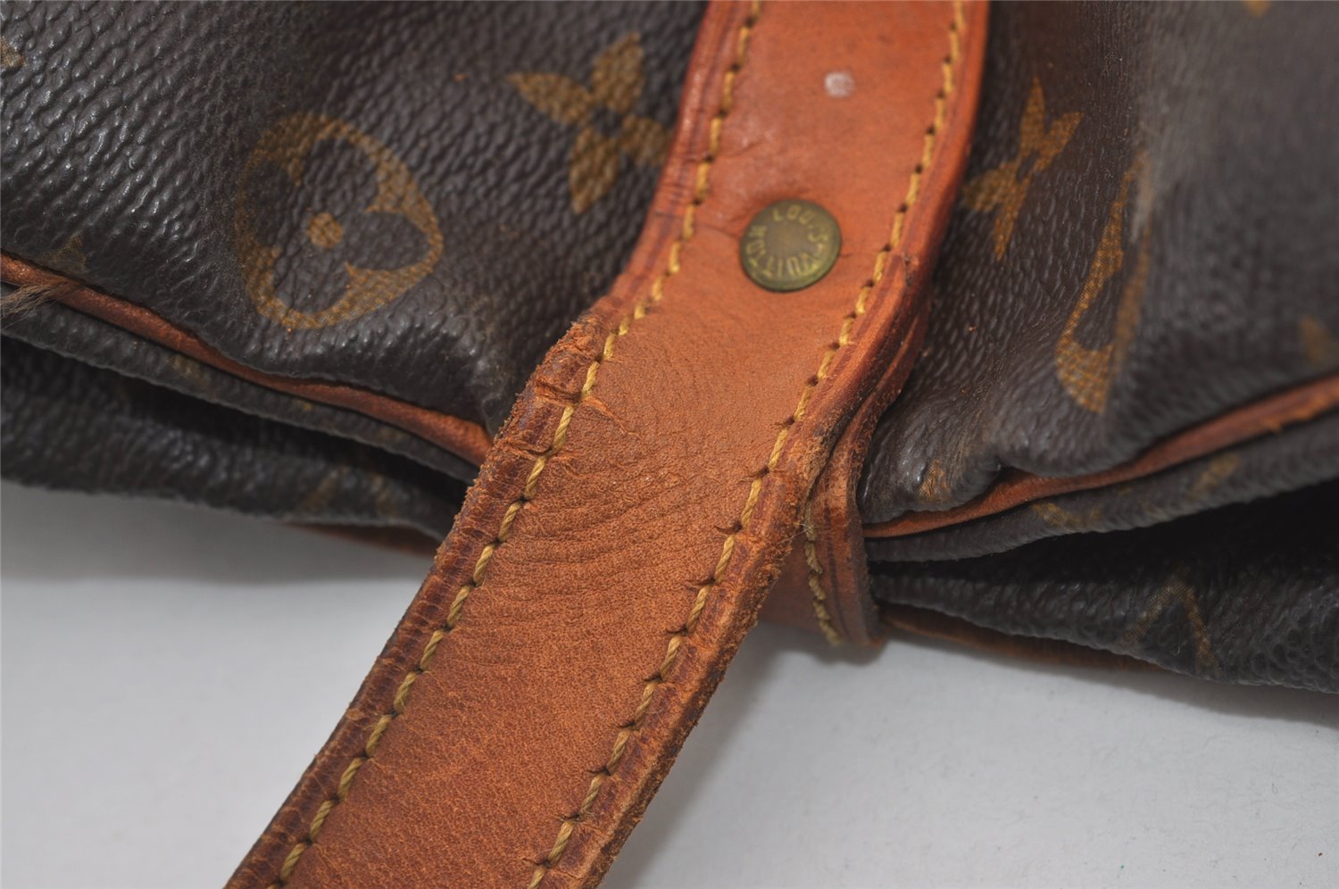 Authentic Louis Vuitton Monogram Saumur 35 Shoulder Cross Bag M42254 LV 7598I