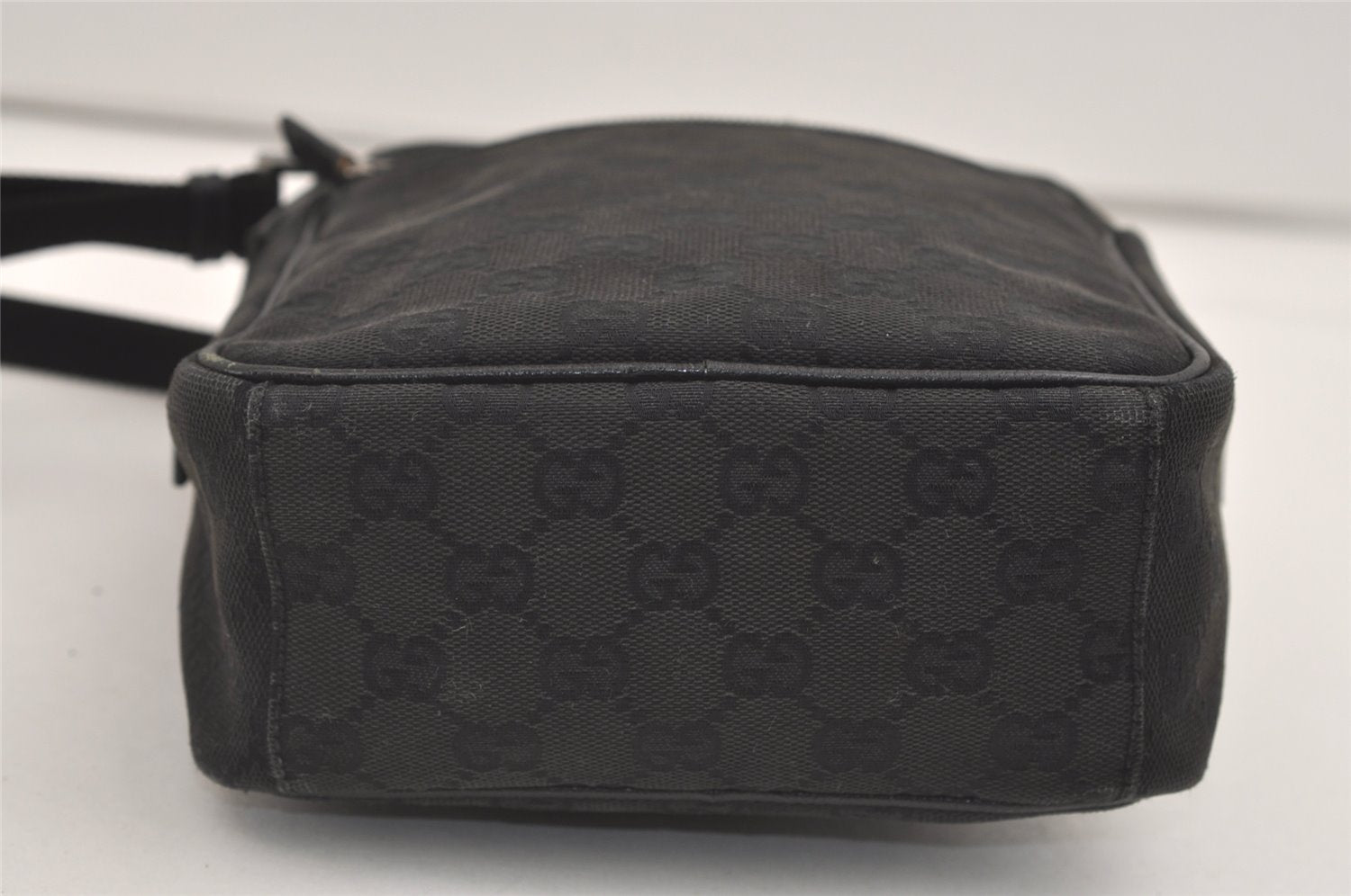 Authentic GUCCI Shoulder Cross Body Bag GG Canvas Leather 03136 Black 7605J