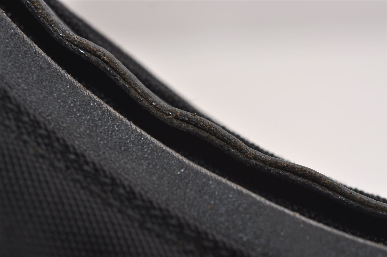 Authentic GUCCI Vintage Shoulder Hand Bag Purse Nylon Leather Black 7609J