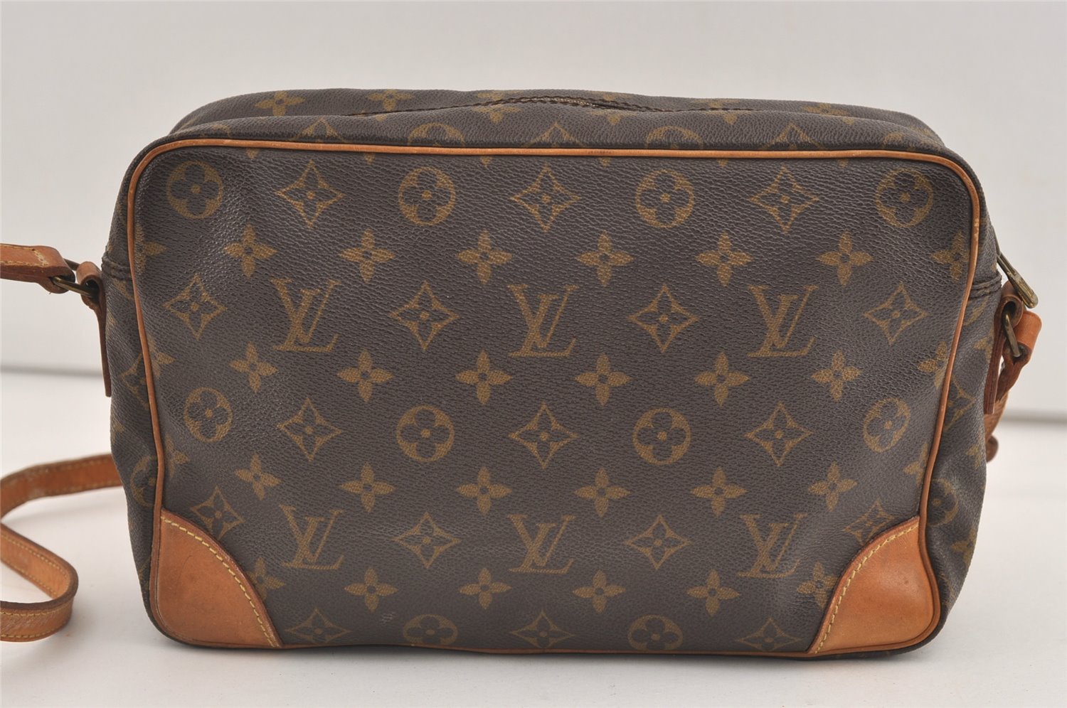 Authentic Louis Vuitton Monogram Trocadero 30 Shoulder Cross Bag M51272 LV 7611J