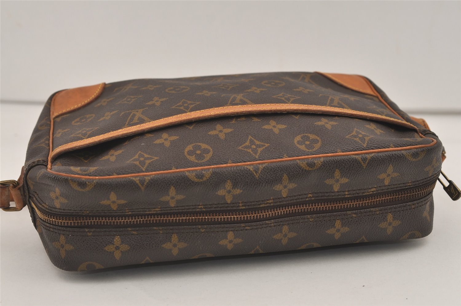 Authentic Louis Vuitton Monogram Trocadero 30 Shoulder Cross Bag M51272 LV 7611J