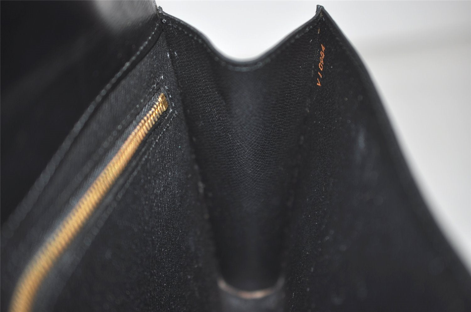 Authentic Louis Vuitton Epi Arts Deco Clutch Hand Bag Black M52632 LV 7626I