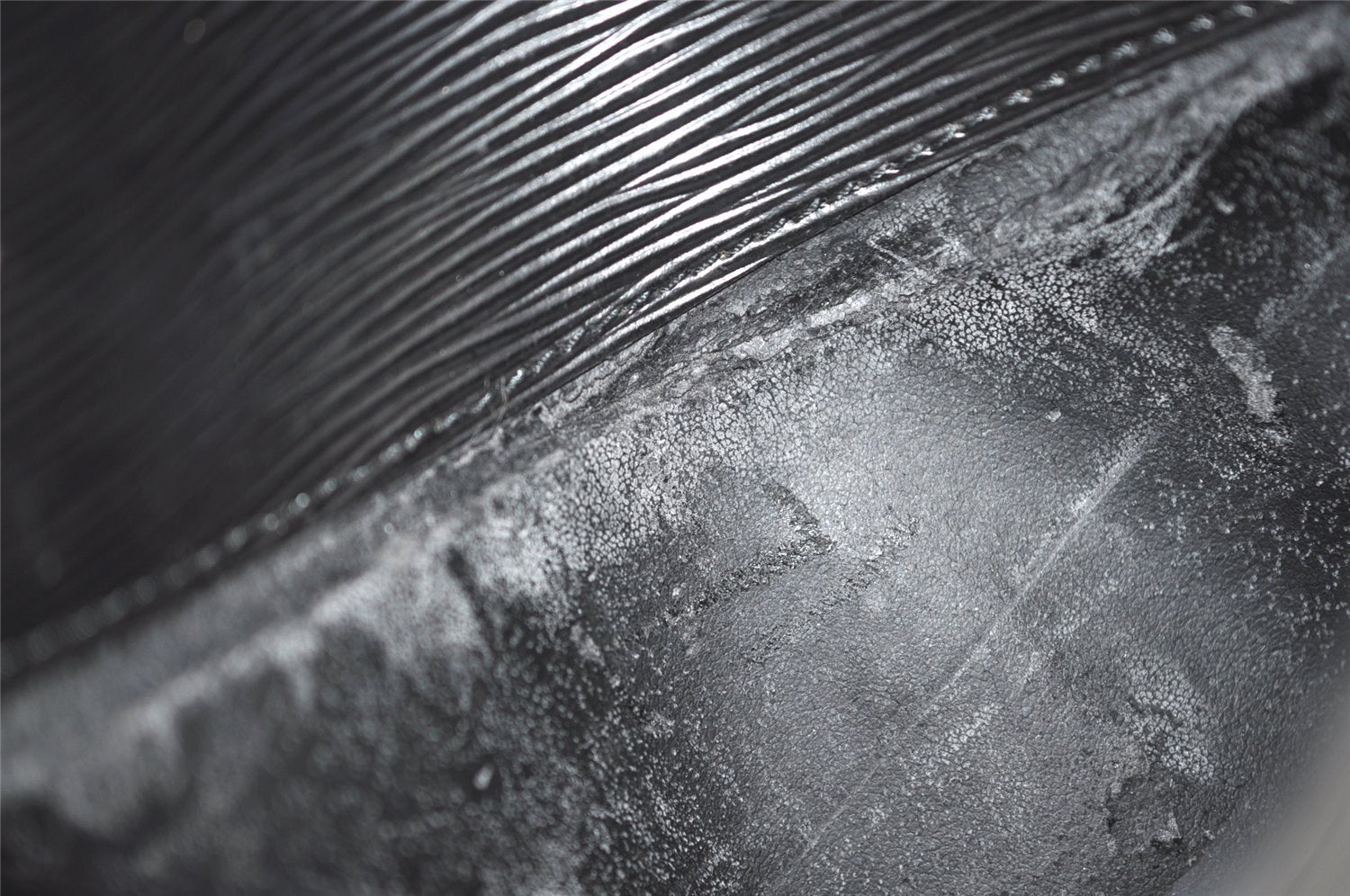 Authentic Louis Vuitton Epi Arts Deco Clutch Hand Bag Black M52632 LV 7626I