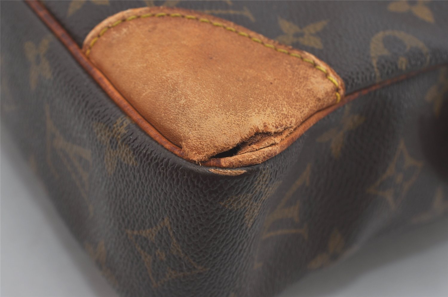 Authentic Louis Vuitton Monogram Porte Documents Voyage M53361 Briefcase 7628I