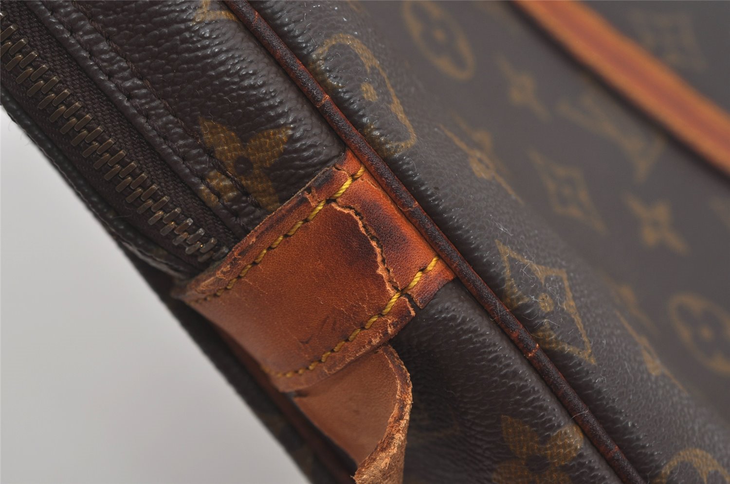 Authentic Louis Vuitton Monogram Porte Documents Voyage M53361 Briefcase 7628I