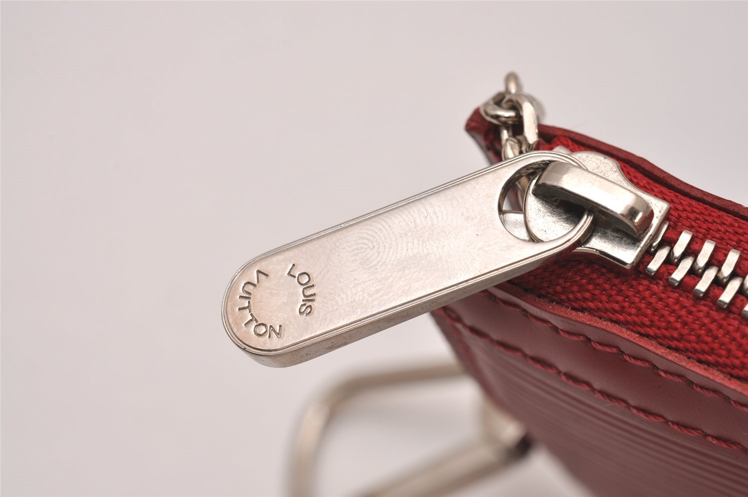Authentic Louis Vuitton Epi Pochette Cles NM Key Coin Case Purse Red LV 7630I