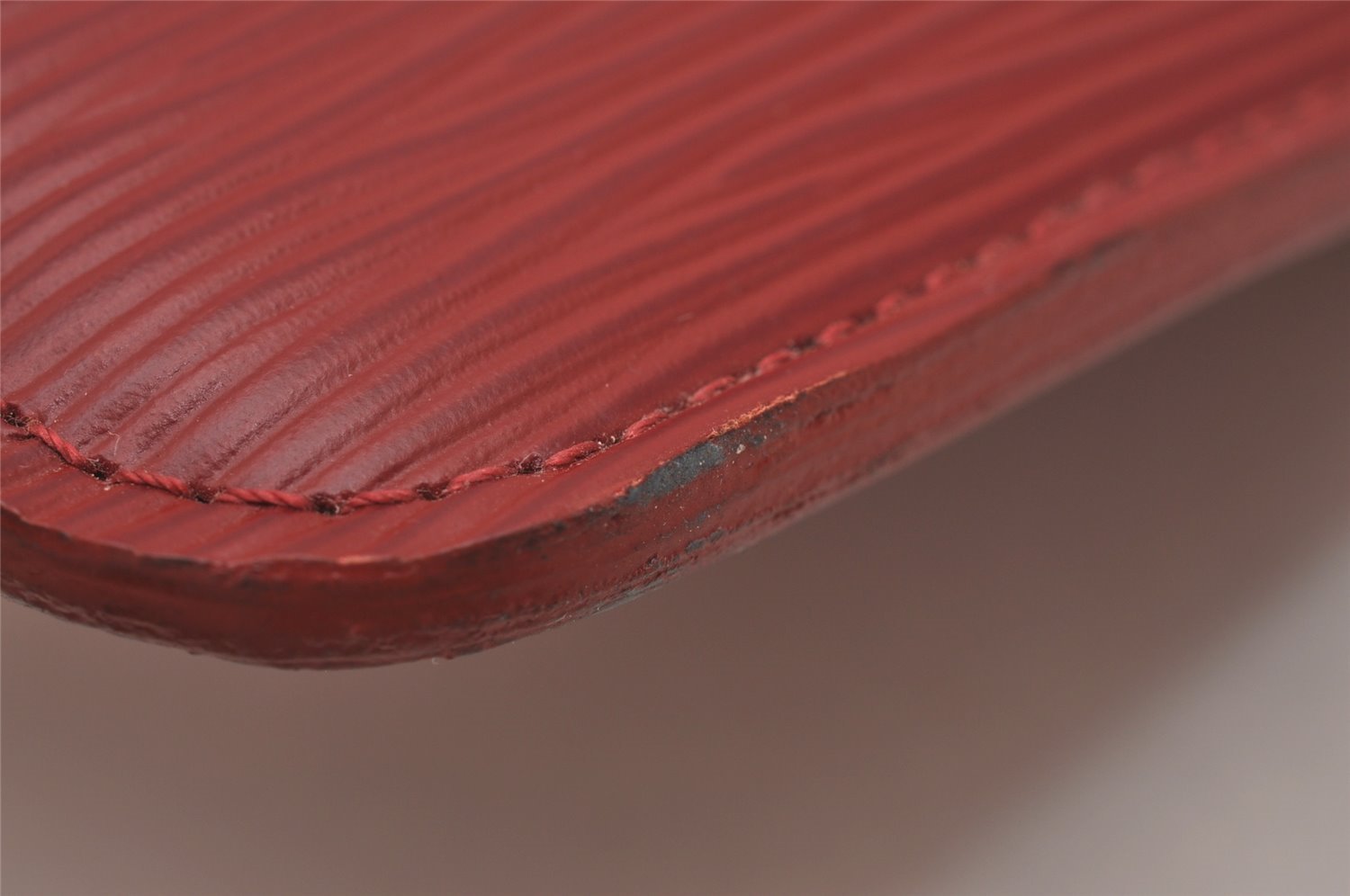 Authentic Louis Vuitton Epi Pochette Cles NM Key Coin Case Purse Red LV 7630I