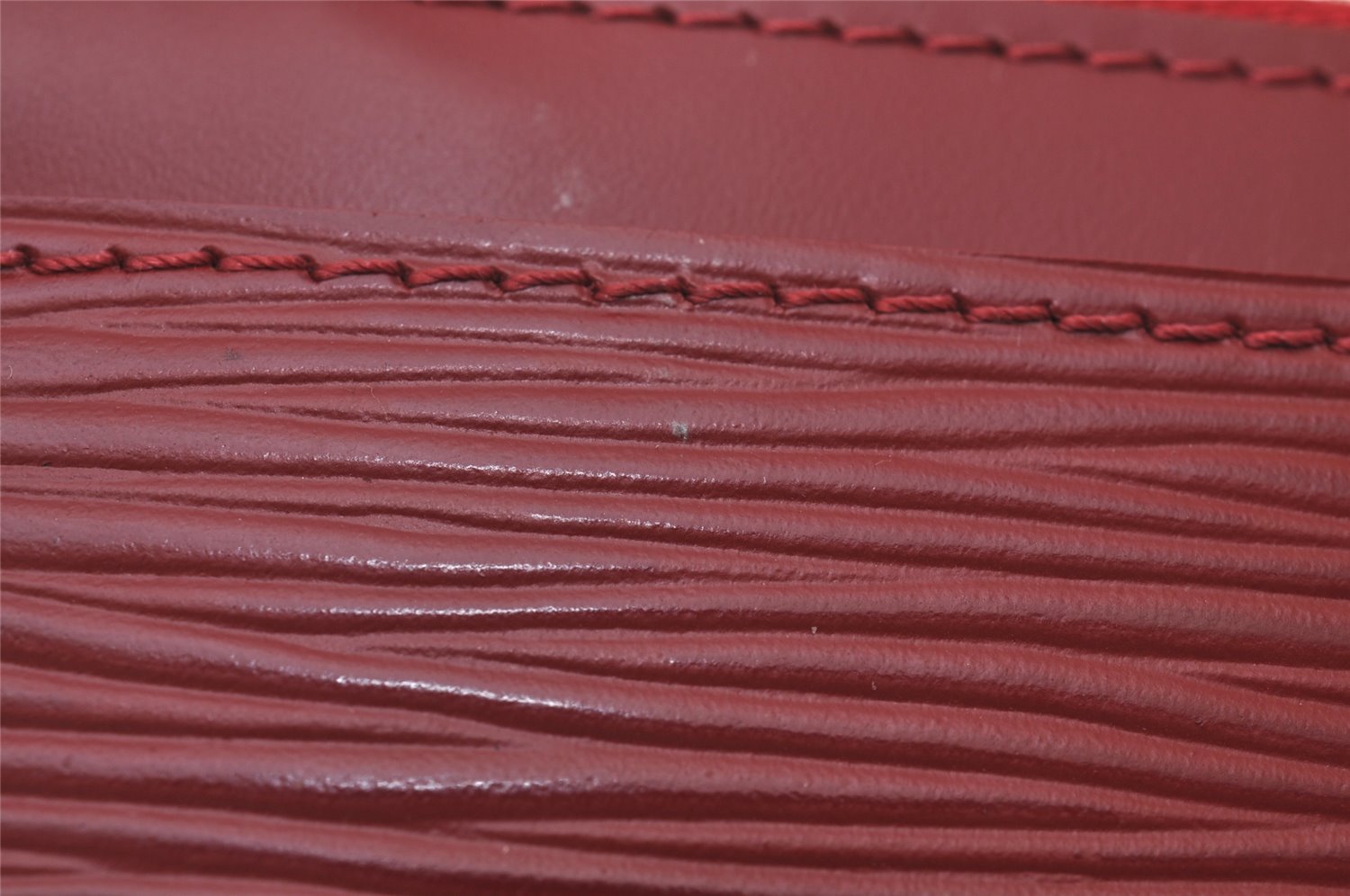 Authentic Louis Vuitton Epi Pochette Cles NM Key Coin Case Purse Red LV 7630I