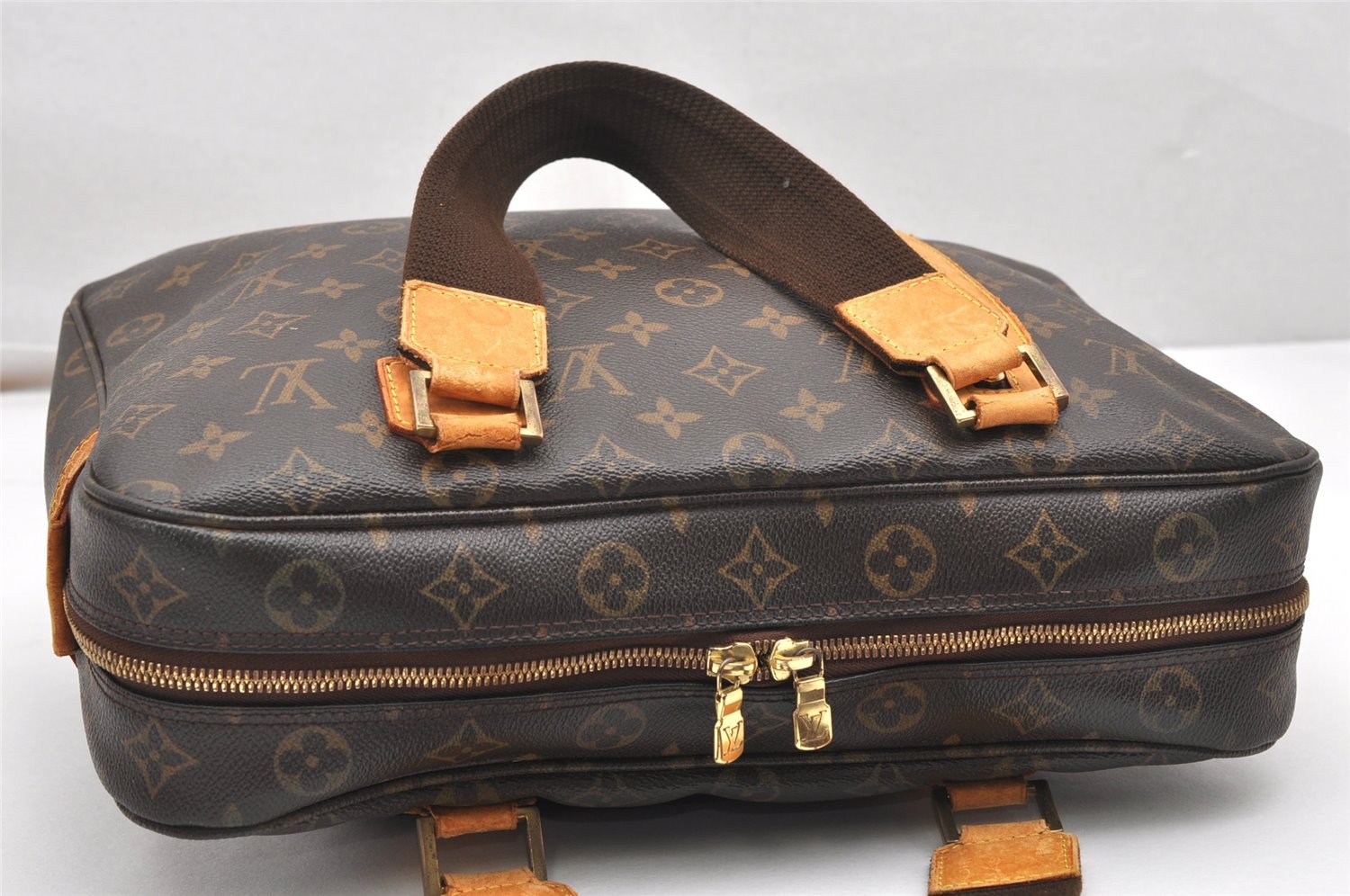 Authentic Louis Vuitton Monogram Sac Bosphore 2Way Hand Bag M40043 LV 7630K