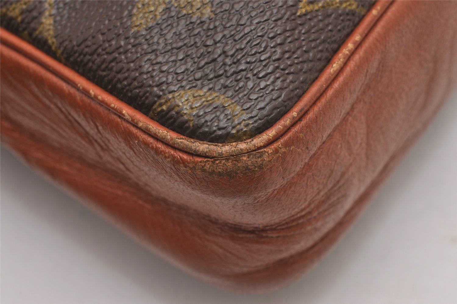 Authentic Louis Vuitton Monogram Pochette Sport Clutch Bag Old Model Junk 7631I