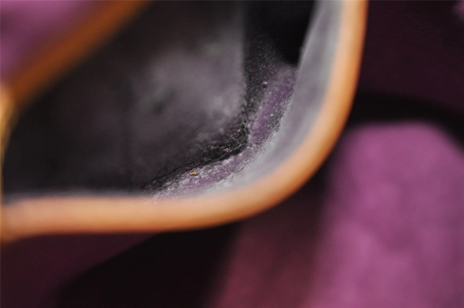 Authentic Louis Vuitton Epi Cannes Cosmetic Hand Bag Yellow M48039 LV 7635I