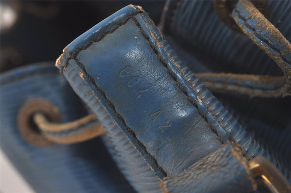 Authentic Louis Vuitton Epi Petit Noe Shoulder Drawstring Bag M44105 Blue 7636I