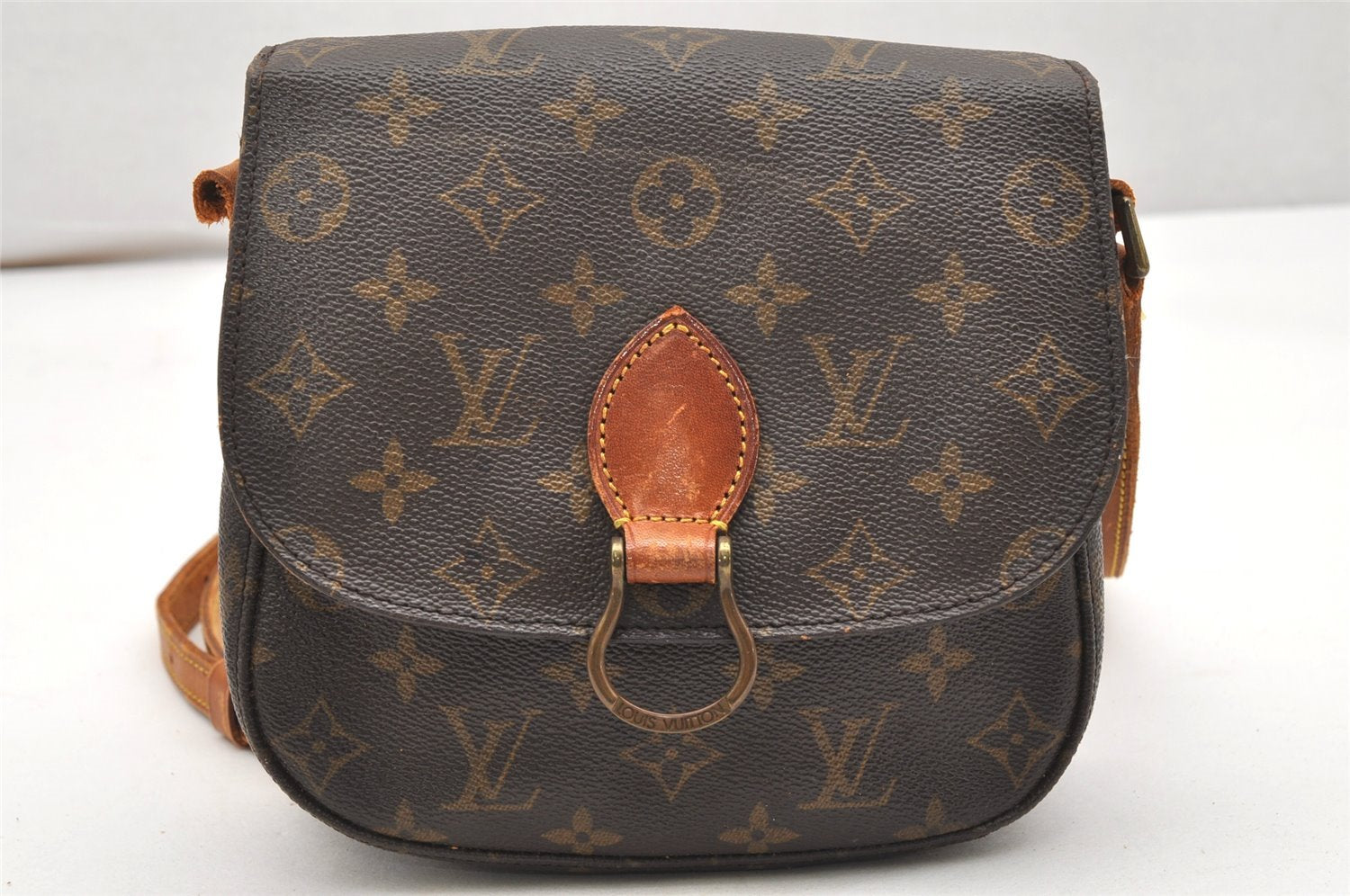 Authentic Louis Vuitton Monogram Saint Cloud MM M51243 Shoulder Bag Junk 7638K